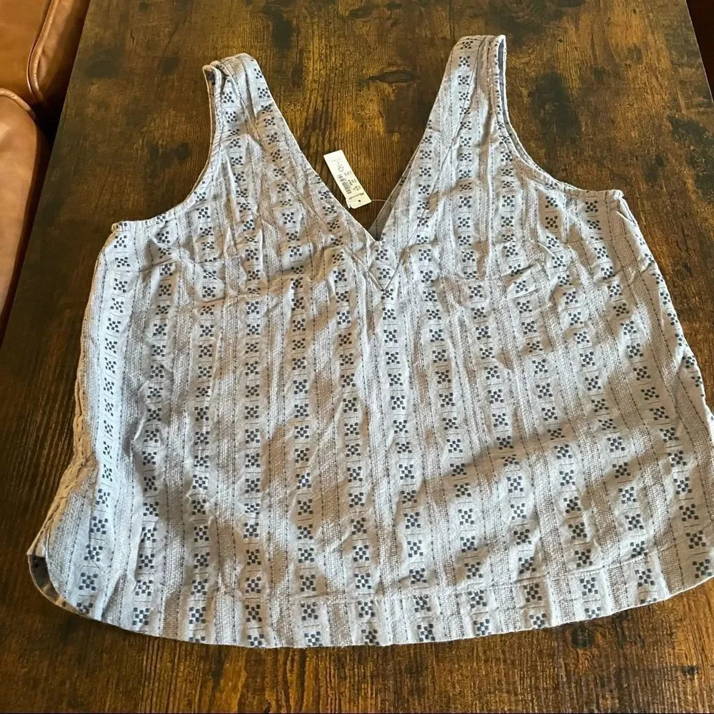 Jacquard Stripe V-Neck Button Back Sleeveless Top… - image 5